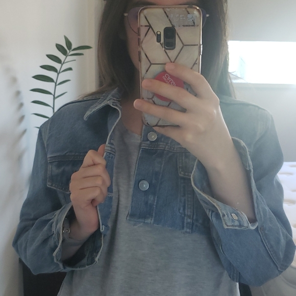 Vintage Levi's Cropped Denim Jacket - Picture 8 of 8